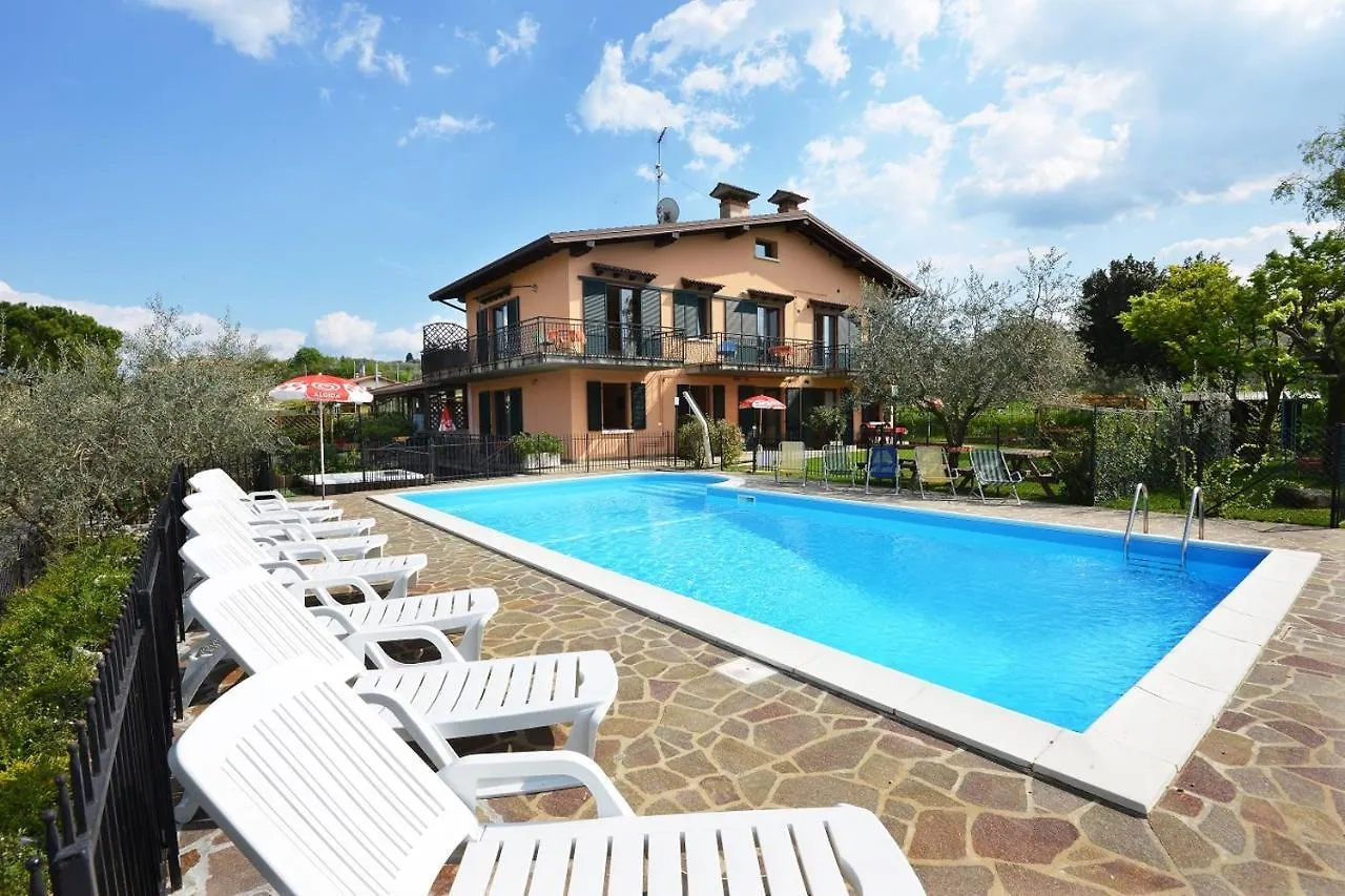 La Grolla Apartments Manerba del Garda 0*,