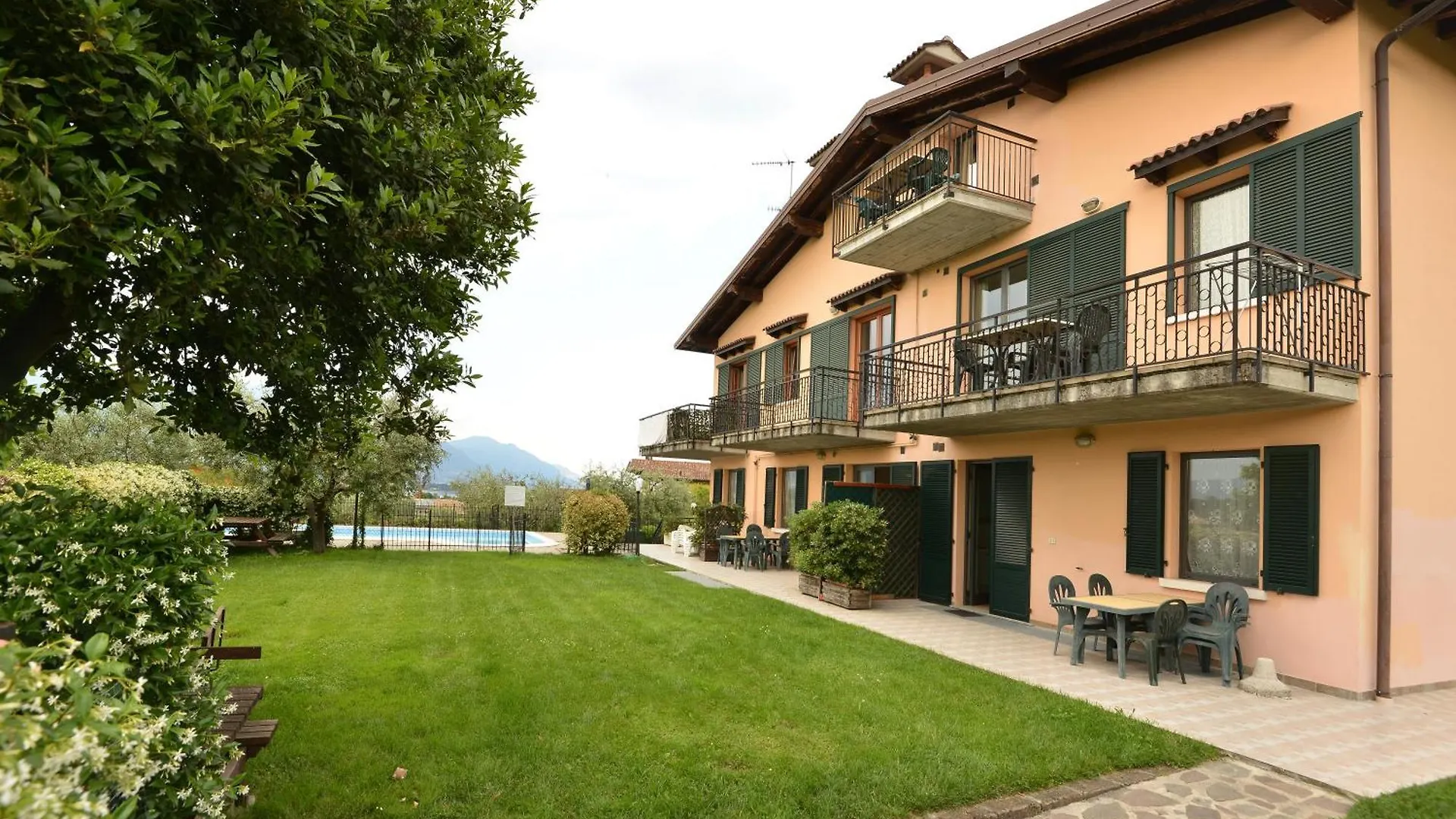 La Grolla Apartments Manerba del Garda