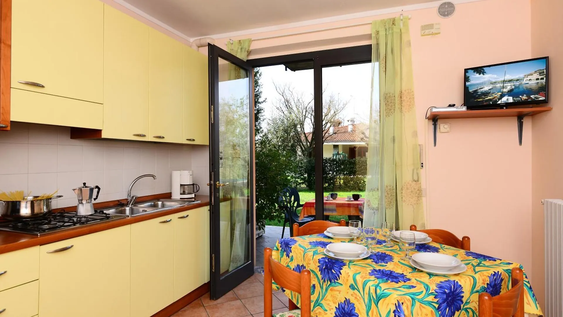 La Grolla Apartments Manerba del Garda