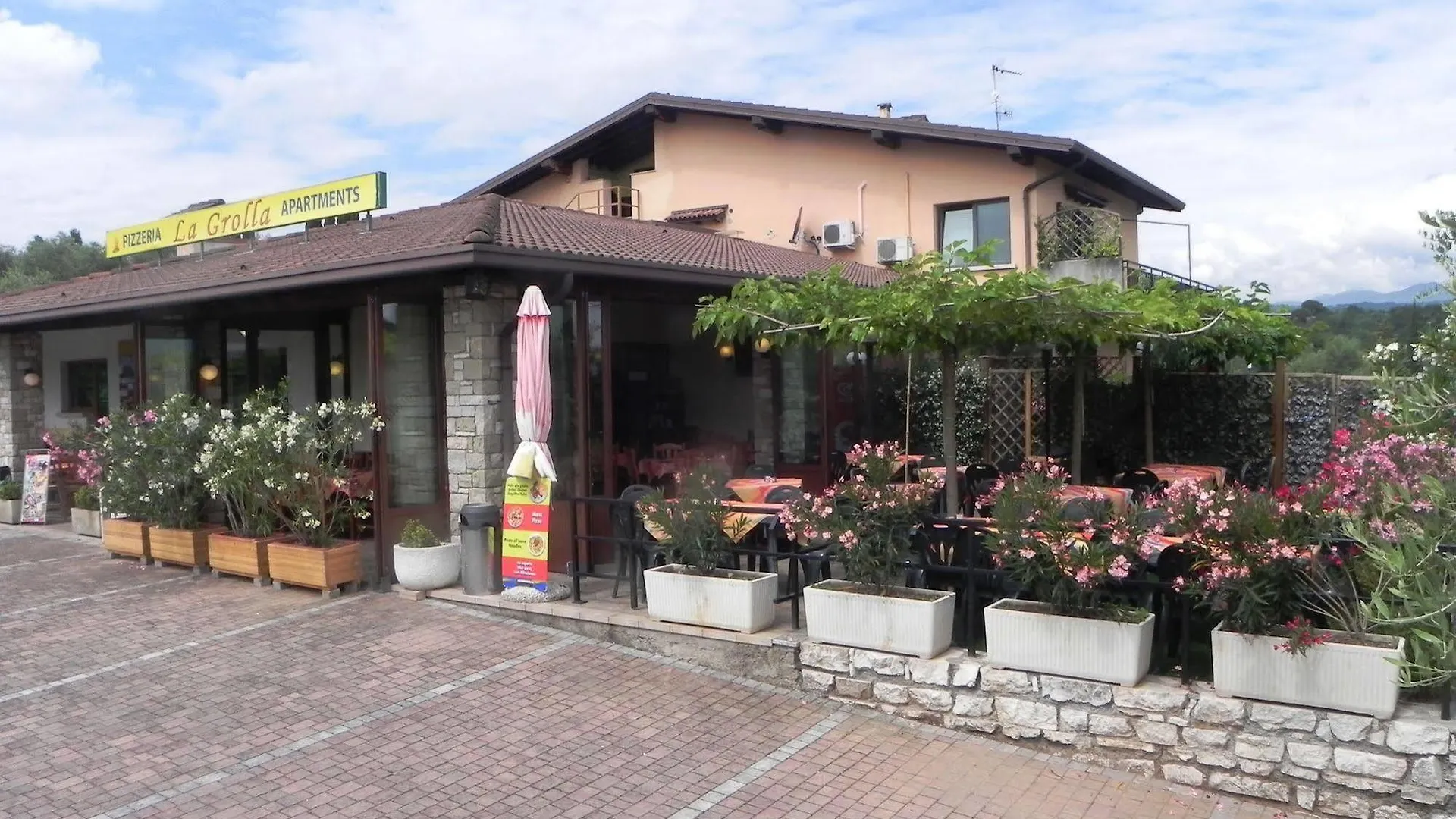 La Grolla Apartments Manerba del Garda