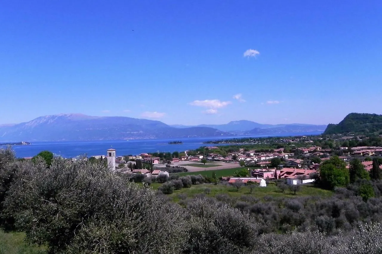 La Grolla Apartments Manerba del Garda 0*,  İtalya